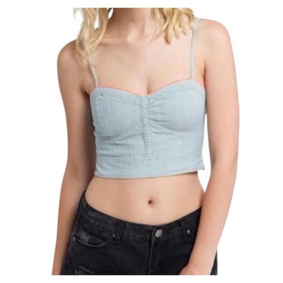 NWT American Eagle Cropped Tank Top Size M Blue Denim Chambray Smocked Y2K Twee - Picture 2 of 13